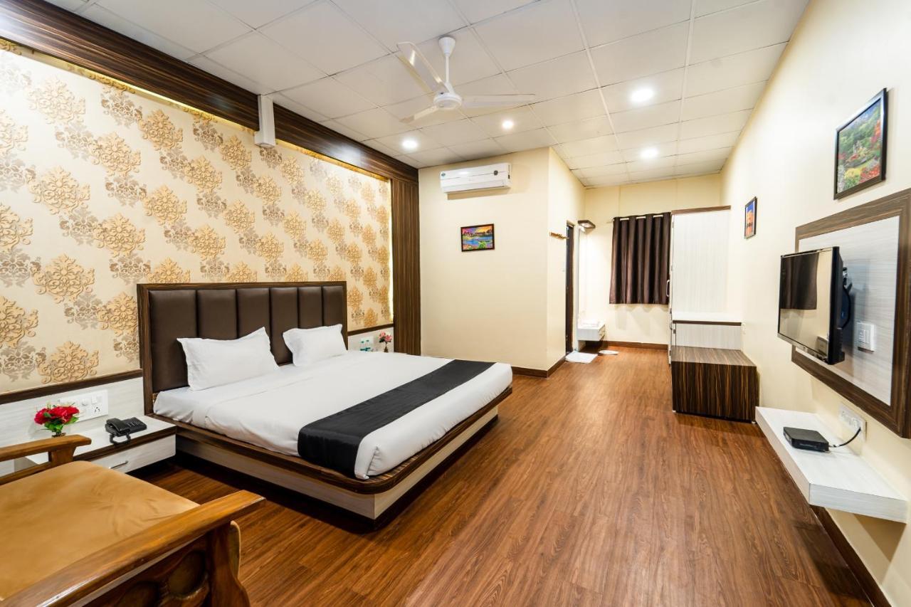 Narmada Hills Resort Godarpura Exterior foto