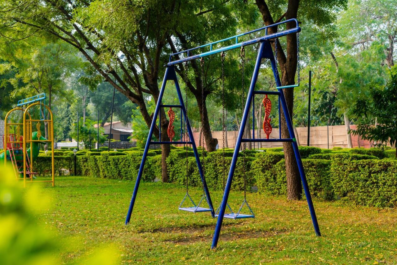 Narmada Hills Resort Godarpura Exterior foto